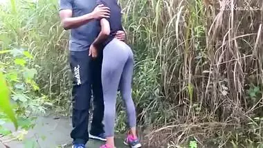 Big Ass Girlfriend Fucked In The Bushes By Horny Lover